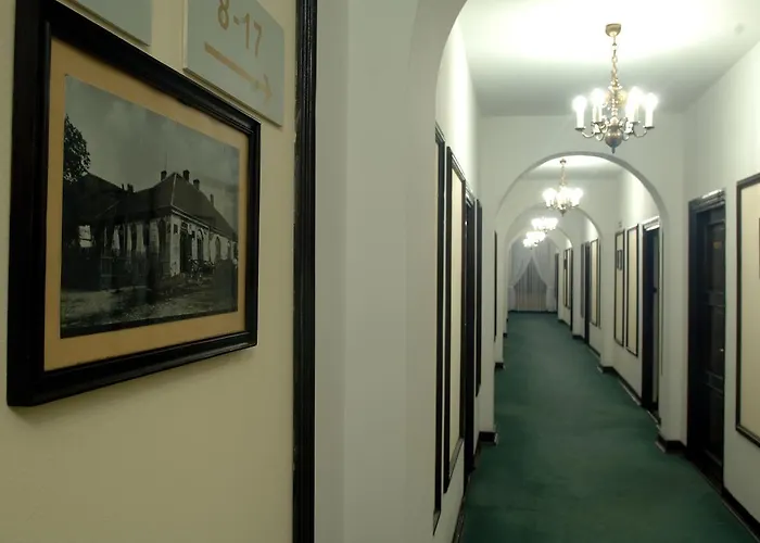 Hotel \